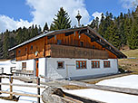 Die Häusleralm steht auf einer Höhe von 1060 Metern