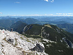 Blick über den Guffertstein und das Inntal Richtung Hohe Tauern