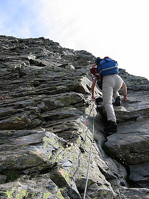 ...bevor es steil über Platten weiter geht