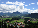 Im Osten versteckt sich hinter dem Tauern die Zugspitze in den Wolken