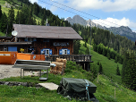 Die Cilli Hütte wird gerade umgebaut (Stand 2015)