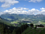 Der Ausblick von der Skipiste auf das Reuttener Becken