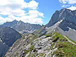 ...zur Lamsenjochhütte und zur Hochnissl...