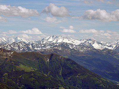 Im Südosten die Reichenspitze (3303 m)