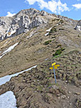 Am Lösertaljoch, oben die Lösertalspitze