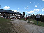 ...mit seiner großen Terrasse