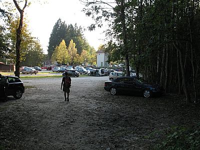 bis zum Parkplatz an der Talstation.