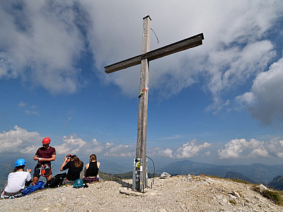 Am Westlichen Wengenkopf gönnen wir uns eine Pause