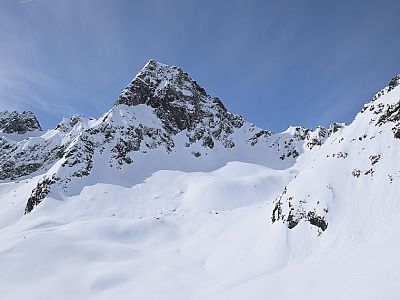 Majestätisch thront links von uns der Acherkogel