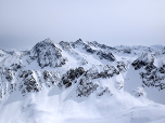 Der Ausblick nach Osten zum Zwölferkogel ...