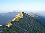 Blick zur Krenspitze, dem Nachbargipfel des Sonnwendjochs