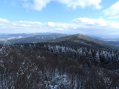 Der Ausblick nach Südosten zum Rauhen Kulm