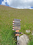 Bei der Verzweigung der Wege 7 und 7A beginnt unsere Tour