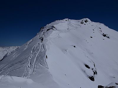 Vor dem Gipfel des Hirzer verlieren wir nochmal ein paar Meter
