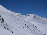 Weiter links zeigt sich die Eiskarspitze
