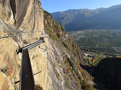 Der Ausblick zurück auf die nachgebildete Waalleitung