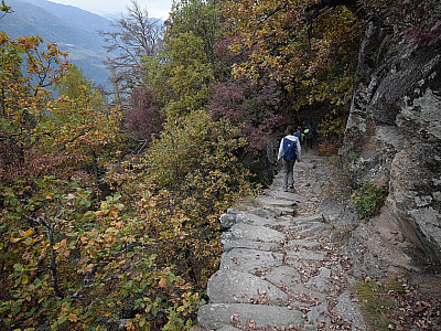 ... wir wählen jedoch den Abstieg zu Fuß über den Weg 10