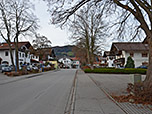 In Bad Feilnbach wandern wir über die Kufsteiner Straße...