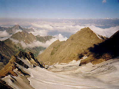 ...Blick nach links auf den Weißkarferner-Gletscher