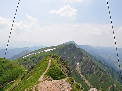 Blick am Grat entlang zum Hochgrat im Westen