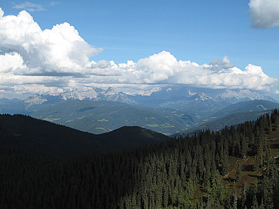 ...zum Gosaukamm und Dachstein...