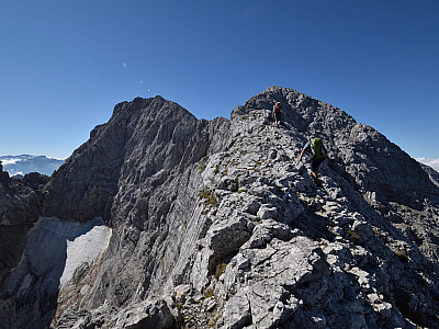 Deutlich ist links der Blaueisgletscher unter dem Hochkalter zu sehen