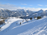 Im Tal zeigt sich die Nordspitze des Achensees