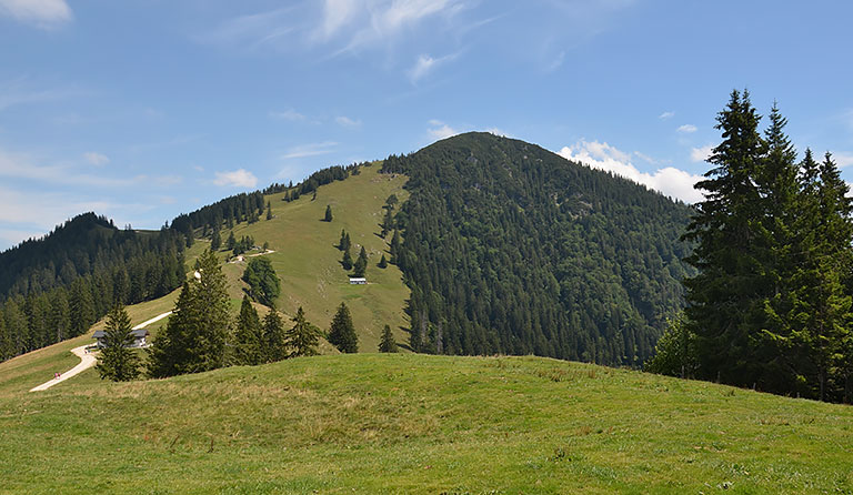 Hochplatte (1586 m) von der Hochplattenbahn
