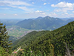 Blick übers Achental zum Hochgern