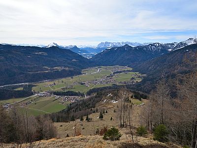 Der Ausblick nach Süden Richtung Kaisergebirge