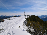 Das weitläufige Gipfelareal der Hochplatte