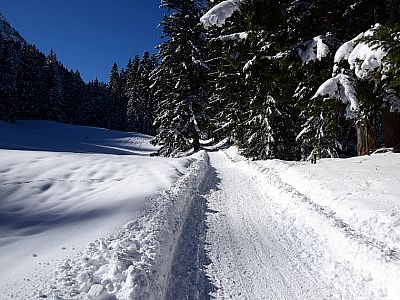 Traumhafte Winterstimmung während des Aufstiegs 