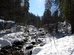 Romantische Winterstimmung am Schwarzenbach 