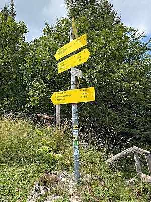 ...halten unsere Grundrichtung bei...
