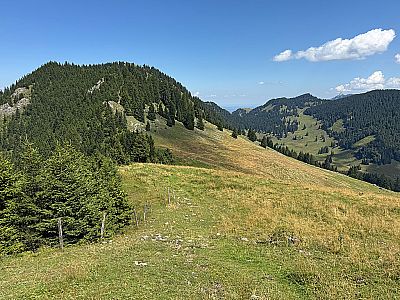 Wir nähern uns dem Sattel zwischen dem Karkopf und der Hochries