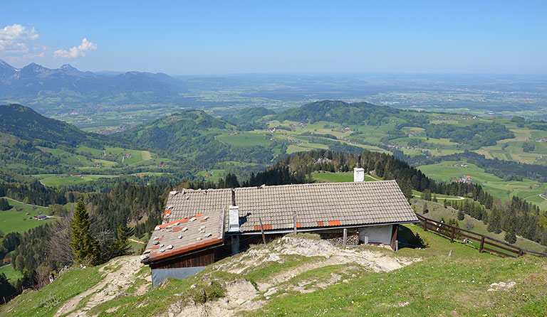 Hochries (1569 m), Karkopf (1496 m) von Spatenau