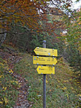 Wir passieren den Abzweig zur Zwieselalm...