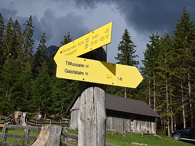 ... ist es nicht mehr weit bis zur Tillfussalm.