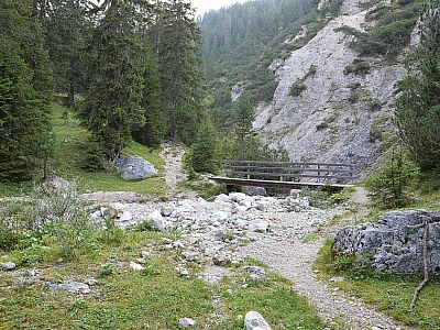 Wir überqueren den Leitenbach