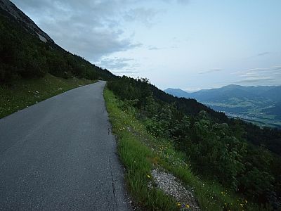 Auf der Mautstraße geht es zurück zur Hinterhornalm