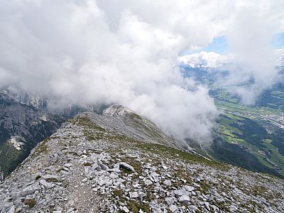 Der Blick zurück auf den Aufstiegsgrat