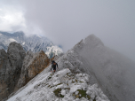 Den Bockkarturm und die Tratenspitze lassen wir im Osten hinter uns