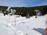 Hinter dem Berggasthof halten wir uns rechts