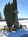 Bei Oberschwaig erreichen wir ein Feldkreuz...