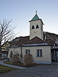 ...und die Friedenskirche