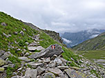 ...führt uns in Kehren weiter ins Tal hinein
