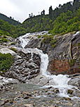 ...den Alelebach mit seinem rauschenden Wasserfall