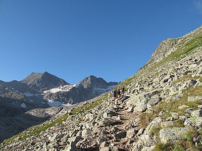 Langsam wird das Gelände...