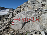 Unübersehbare Markierungen Richtung Rojacher Hütte und Zittelhaus