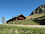 Die bewirtschaftete Poschnhütte